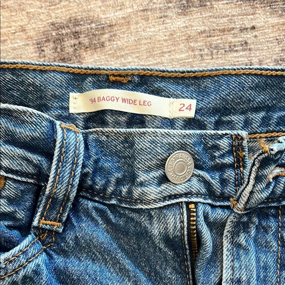 Levi’s ‘94 Baggy Wide Leg Jeans